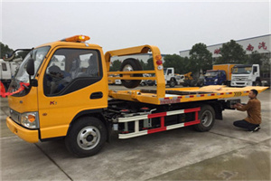 黄龙哪里有拖车服务