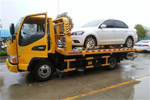 黄龙附近拖车救援24小时服务热线