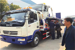 黄龙汽车道路救援拖车价格